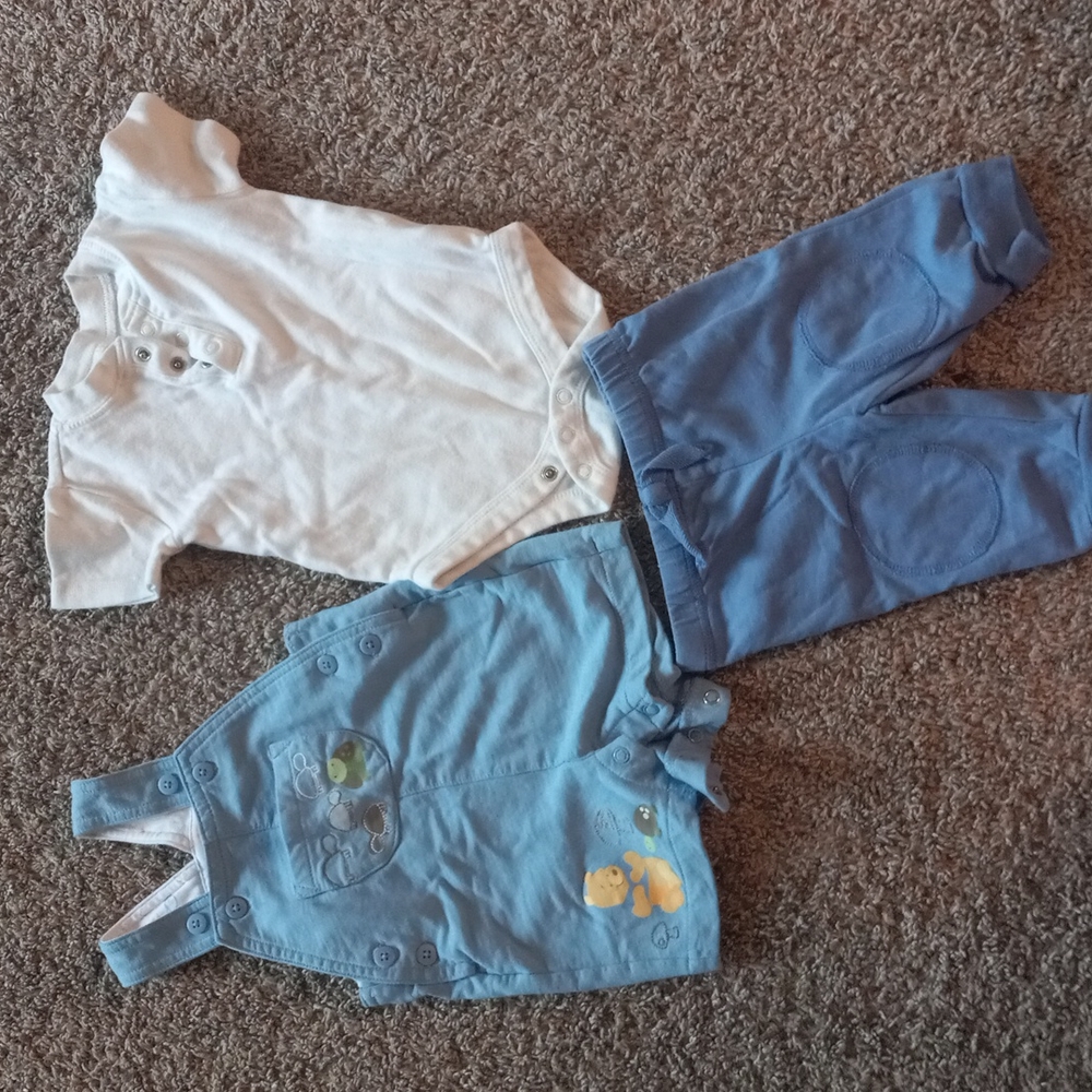 Disney Winnie the Pooh lot